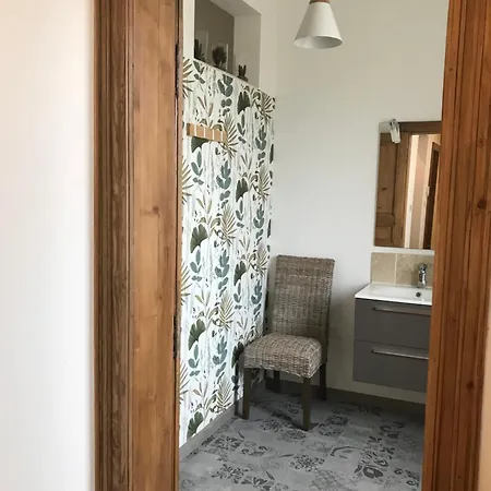 Latour Des Sens Maison De 6 Personnes *