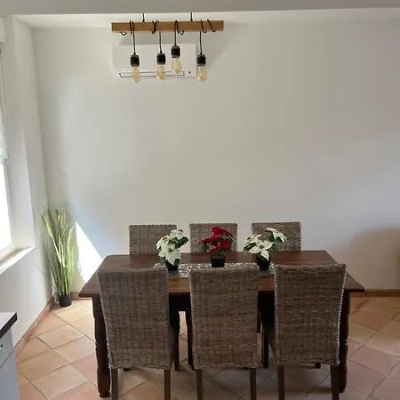 Latour Des Sens Maison De 6 Personnes